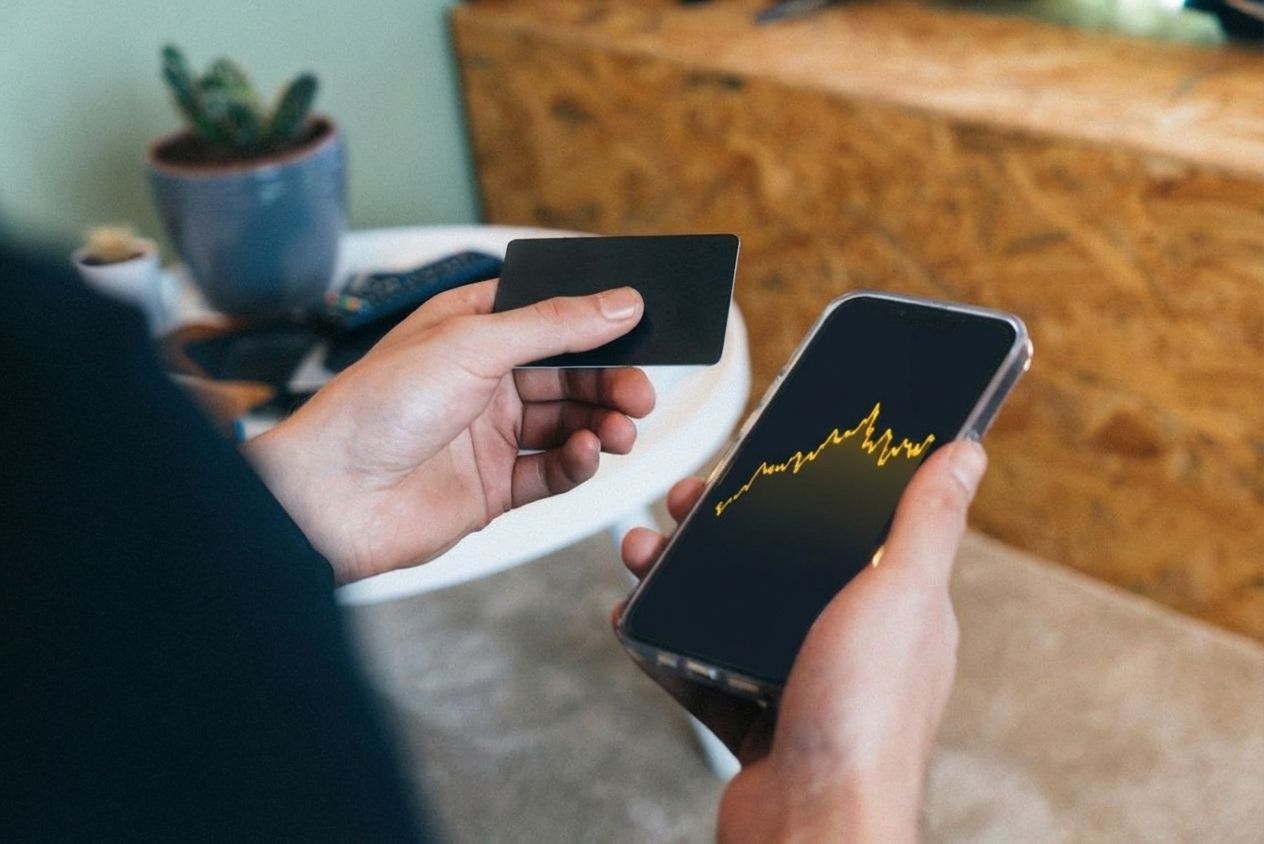 동남아 달구는 스테이블코인 카드, StraitsX 거래량 40배 폭증