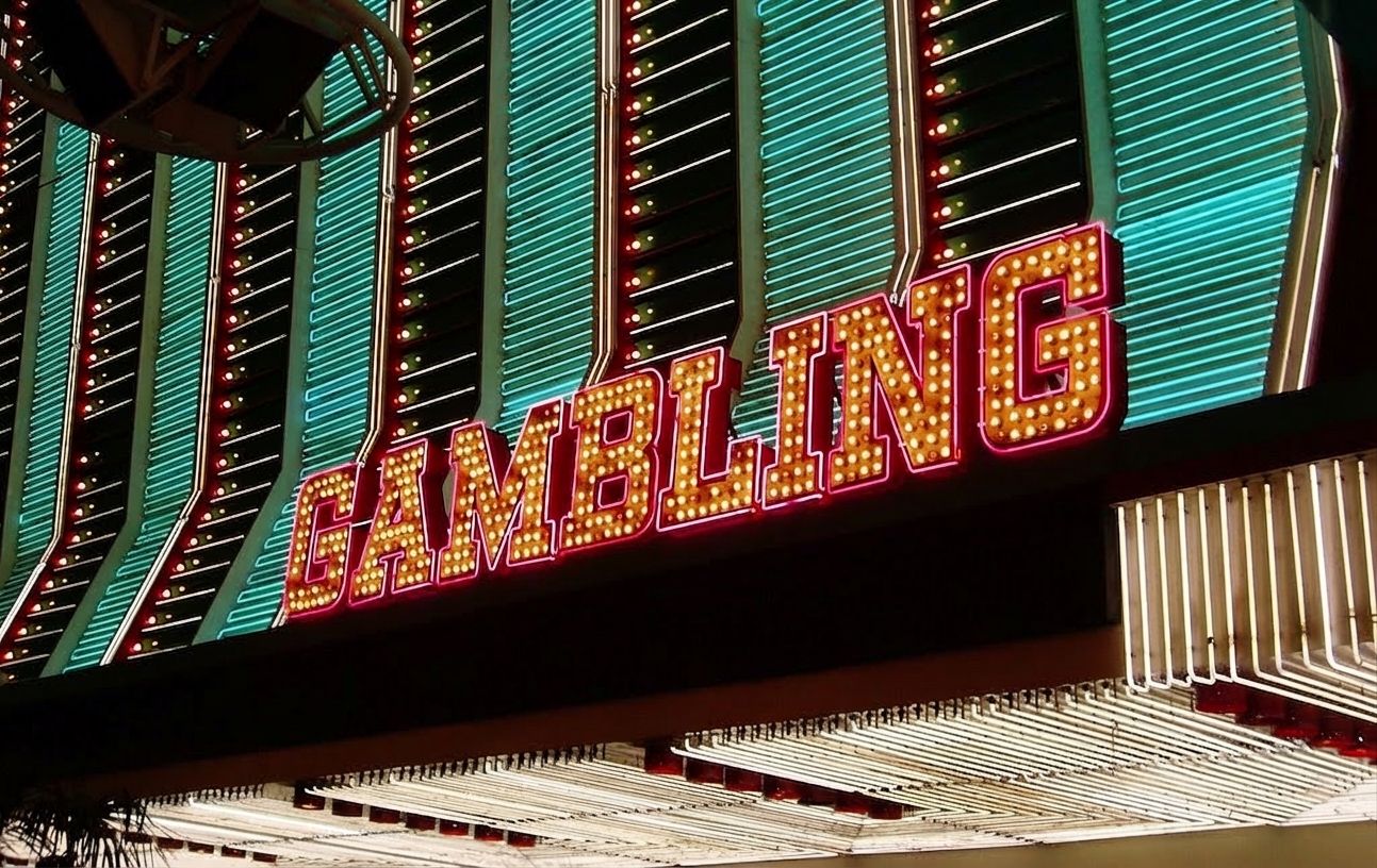 予測市場の個人トレーダー、スポーツ賭博より損失拡大